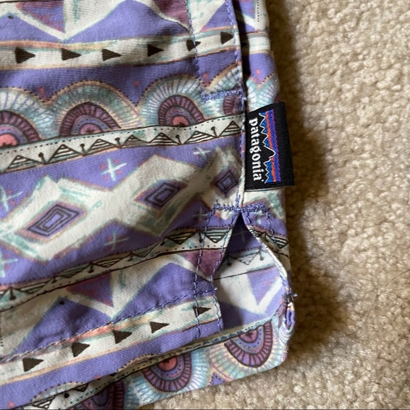 Patagonia Barely Baggie Lavender Floral Geometric Print Shorts. Size Small - Picture 4 of 9